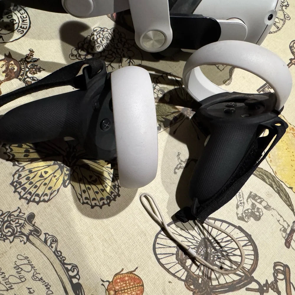 Oculus 2 White VR Headset